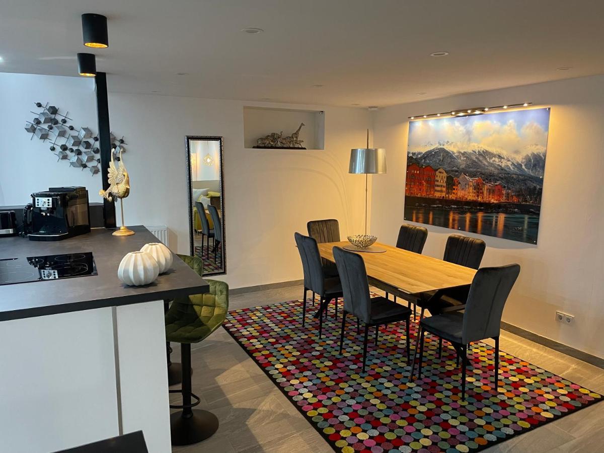 Aussergewoehnliche Kellerloft Appartement Innsbruck Buitenkant foto